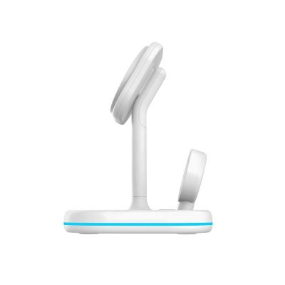 4. Ładowarka Tech-Protect QI15W-A27 indukcyjna 3w1 ze stojakiem z MagSafe na smartfon / Apple Watch / AirPods - biała