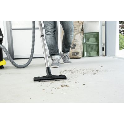 6. Odkurzacz kominkowy KARCHER AD 4 Premium 1.629-731.0 (600W; kolor czarny)