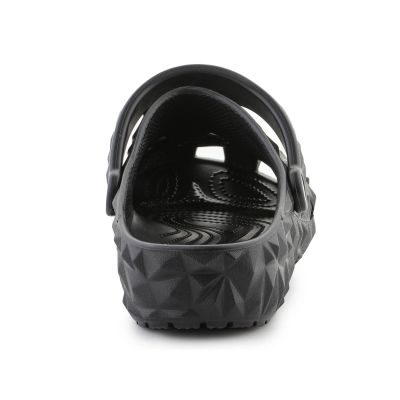 6. Klapki Crocs Classic Geometric Clog W 209563-001