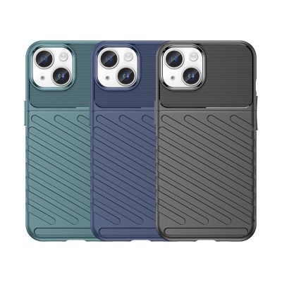 8. Pancerne etui iPhone 15 Plus Thunder Case - czarne