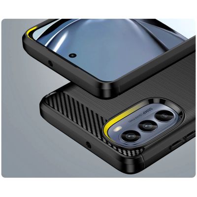 6. Carbon Case etui do Motorola Moto G62 5G elastyczny silikonowy karbonowy pokrowiec czarne