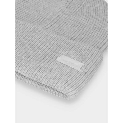 2. Czapka zimowa damska Outhorn OTHAW22ACAPF033