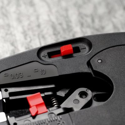 13. Szczypce do ściągania izolacji KNIPEX 12 72 190