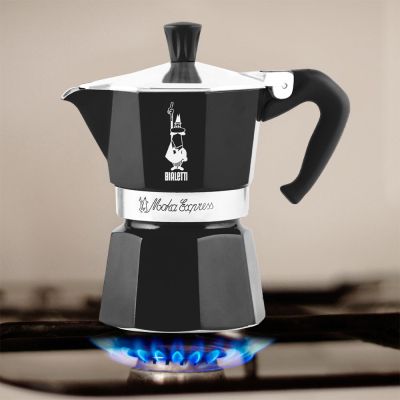 5. Bialetti Moka Exress Kawiarka moka Czarny