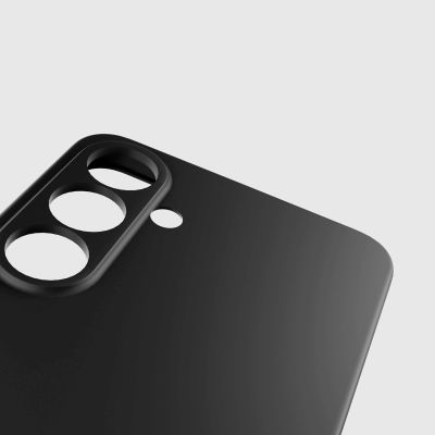 7. Etui SBS Instinct na Samsung Galaxy S25 - czarne