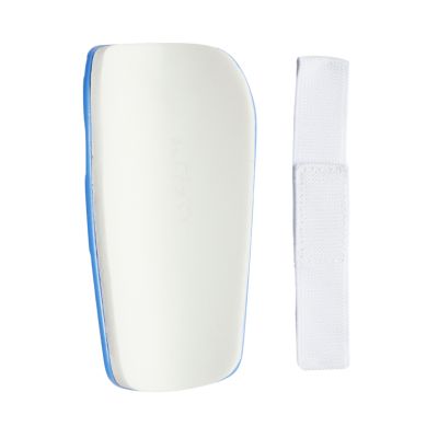 6. Ochraniacze piłkarskie adidas Tiro Club Jr JM4204