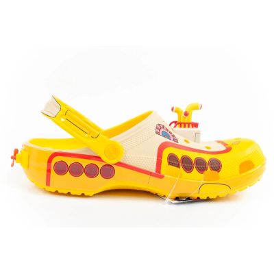 12. Chodaki Crocs The Beatles dla fana Rock M 210893-90H