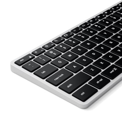 5. Satechi Slim X3 - klawiatura z układem numerycznym Bluetooth do czterech urządzeń USB-C US International (silver)