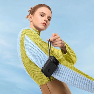 9. Powerbank Baseus QPow 2 30W 10000mAh z wbudowanymi kablami USB-C - czarny