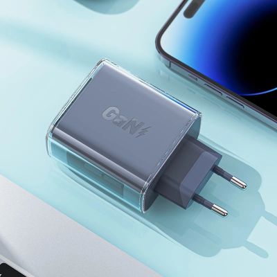 7. Acefast ładowarka GaN 65W 3 porty (1xUSB, 2xUSB C) zielona (A45)