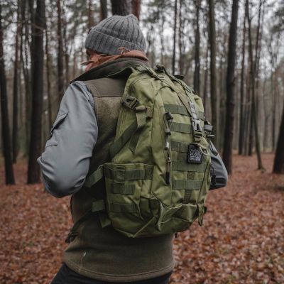 25. Plecak turystyczny Offlander Survival Trekker 25L OFF_CACC_34GN