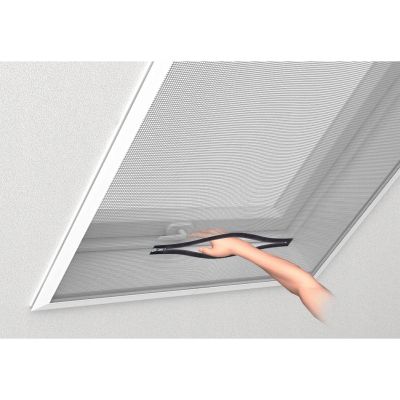 6. MOSKITIERA OKNO DACH 140X170 CZARNA POLIESTER+TAŚMA RZEP