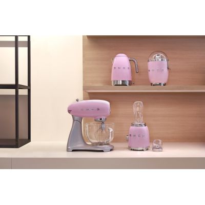 5. Smeg KLF04PKEU czajnik elektryczny 1,7 l 2400 W Różowy