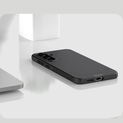 17. Etui Nillkin Super Frosted Shield Pro Magnetic Case na Samsung S25 z MagSafe - czarne