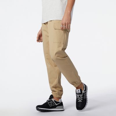 8. Spodnie New Balance NB Athletics Woven Cargo PA INC M MP13501INC