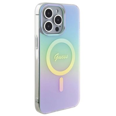 4. Etui Guess IML Iridescent MagSafe na iPhone 15 Pro - turkusowe