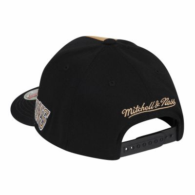 2. Czapka z daszkiem Mitchell & Ness NBA HWC Chicago Bulls 97 Champs Stretch Snapback - HHSS1089-CBUYYPPPBLCK