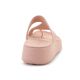 5. CROCS GETAWAY PLATFORM TOE LOOP W PINK CARAMEL 210834-7AF