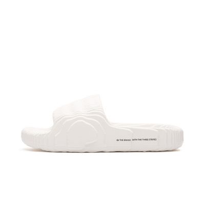 Klapki damskie/męskie adidas Adilette 22  Crystal White z wygodną profilowaną podeszwą białe (HQ4672)