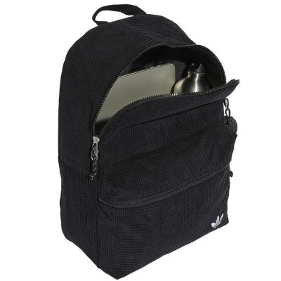 4. Plecak adidas Classic JW1187