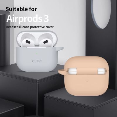 4. Etui Tech-Protect Silicone Hook na Apple AirPods 3 - fioletowe