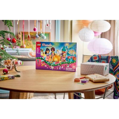 12. LEGO 42698 Friends - Kalendarz adwentowy na rok 2026 V29