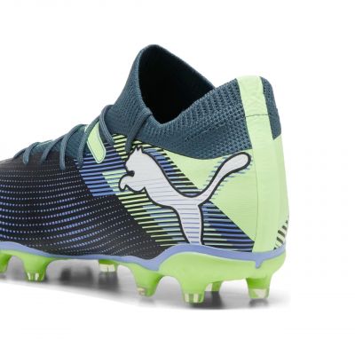 4. Buty piłkarskie Puma Future 7 Match FG/AG M 107931 03