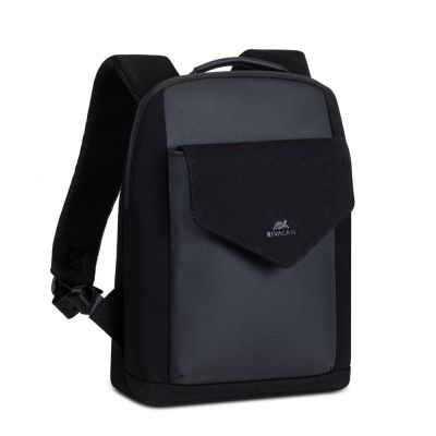 24. Rivacase 8521 33,8 cm (13.3") Plecak Czarny