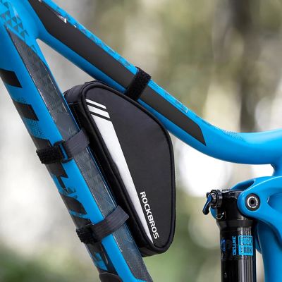 8. Torba Rockbros B55-BK rowerowa na ramę 0.7 l - czarna