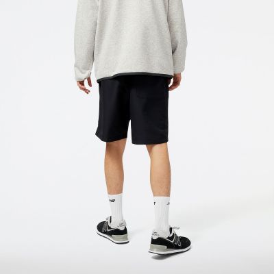 8. Spodenki New Balance Sport Seasonal Woven Short M MS31905BK