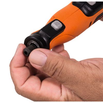 16. Black & Decker BCRT8I-XJ grawerka elektryczna