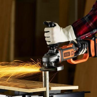 2. Szlifierka kątowa bez aku 18V BDBCG720N BLACK+DECKER