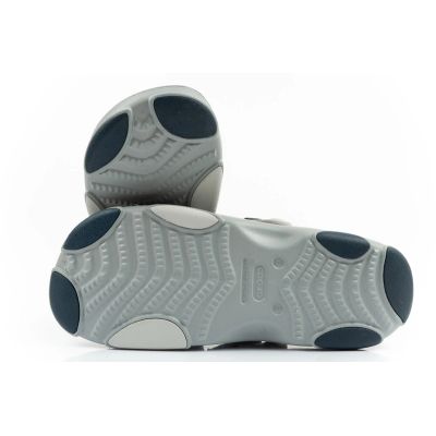 17. Sandały Crocs Classic All Terain M 207711-007