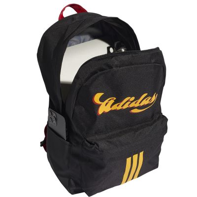 4. Plecak adidas Tiro Graphic KD7271