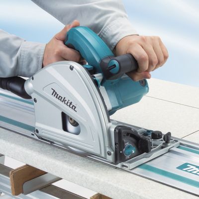 3. Makita SP6000J przenośna pilarka tarczowa 16,5 cm Czarny, Niebieski 5800 RPM 1300 W