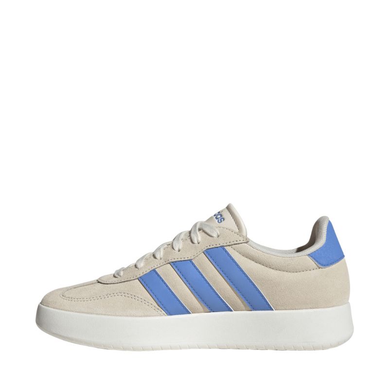 5. Buty adidas Barreda W JR1202
