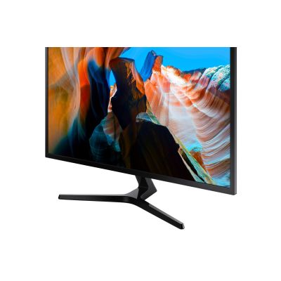 6. MONITOR SAMSUNG LED 31,5" LU32J590UQPXEN