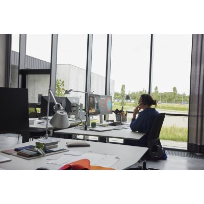 30. POLY Zestaw słuchawkowy Savi 8420 Office Stereo z certyfikatem Microsoft Teams DECT 1880–1900 MHz