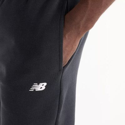 5. Spodnie New Balance Sport Fleece Jogger M MP43904BK