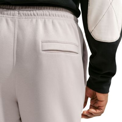 5. Spodnie męskie Nike Club BB Jogger beżowe FN3787 211