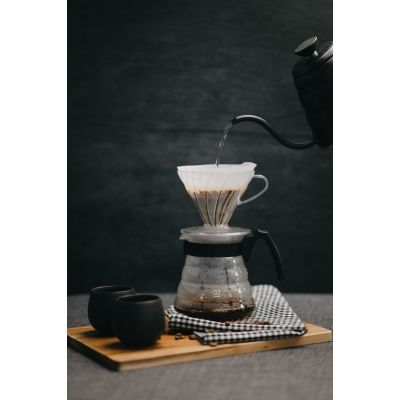 4. Hario plastikowy Drip V60-02 - Clear