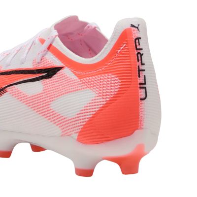 9. Buty piłkarskie Puma Ultra 5 Pro FG/AG M 108161 01