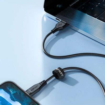 6. Acefast kabel MFI USB - Lightning 1,2m, 2,4A czarny (C3-02 black)