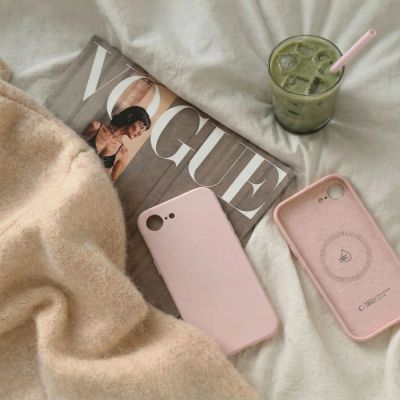 3. Etui Tech-Protect Liquid Silicone MagSafe na iPhone 16e / 17e - różowe