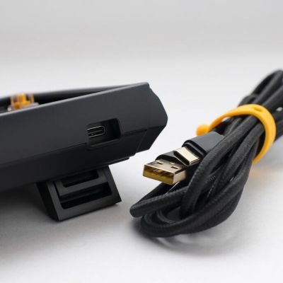 6. Ducky One 3 Hot-Swap Barebone SF klawiatura Gaming USB US English Czarny