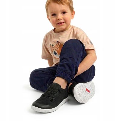 9. Buty dziecięce Reima Barefoot shoes Astelu czarny (5400066B-9990)