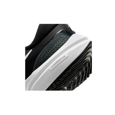 7. Buty do biegania Nike Air Zoom Vomero 16 M DA7245-001