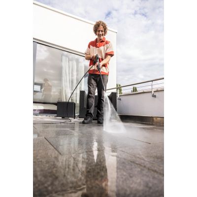 11. Myjka ciśnieniowa KARCHER K 2 Universal Edition - 1.673-010.0