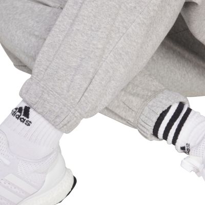 4. Spodnie damskie adidas Essentials Linear French Terry Cuffed jasnoszare JC5953