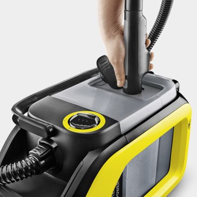 28. Akumulatorowy odkurzacz piorący KARCHER SE 3-18 Compact Battery Set - 1.081-502.0